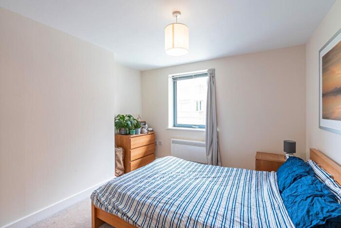 1 Bedroom Apartment To Rent In Woodin's Way, Oxford, Oxfordshire, OX1
