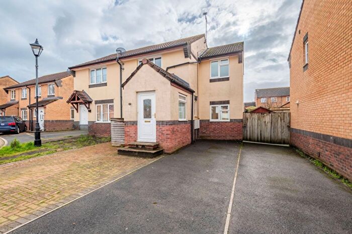 3 Bedroom Semi Detached House For Sale In Potterswell, Roundswell, EX31