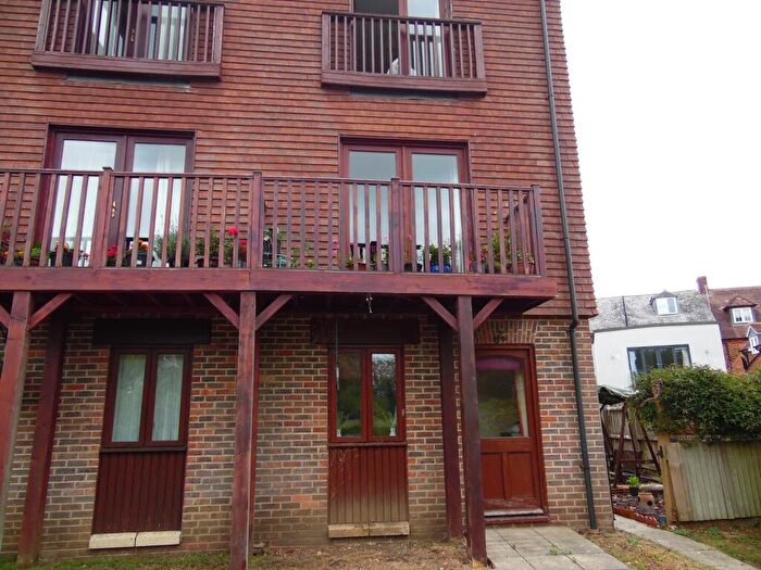3 Bedroom Town House To Rent In Riverside Place, Fordingbridge, Hampshire, SP6