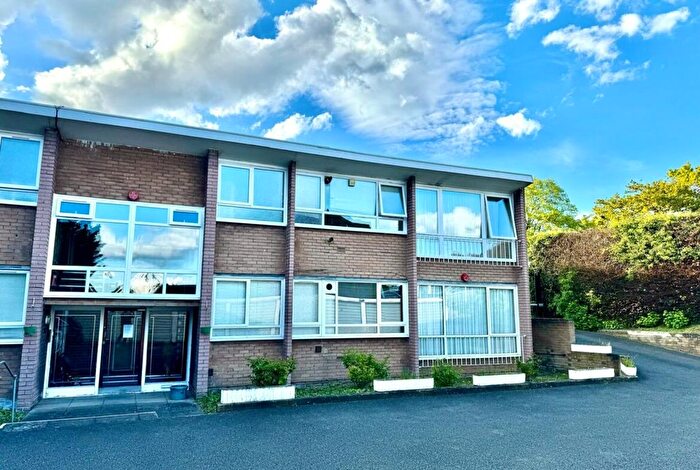 2 Bedroom Flat To Rent In Kingsmere Court, Salmon Street, Wembley, NW9