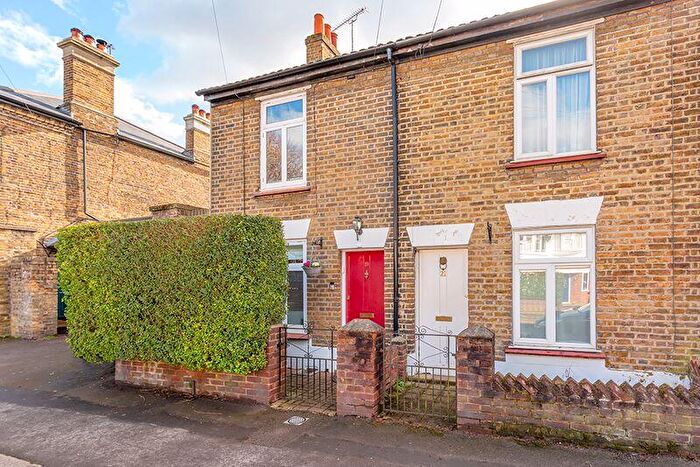 2 Bedroom End Of Terrace House To Rent In Rushett Road, Thames Ditton, KT7