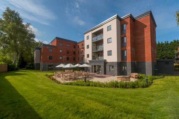 1 Bedroom Flat To Rent In The Close, Llanishen, Cardiff, CF14