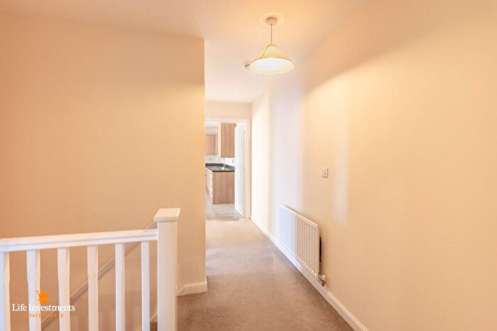 2 Bedroom Coach House To Rent In Lower Lodge Avenue, Rugby, Warwickshire, CV21