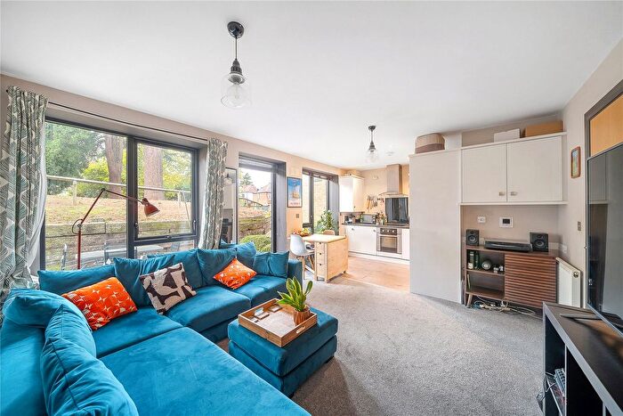 1 Bedroom Flat To Rent In Tulse Hill, London, SW2