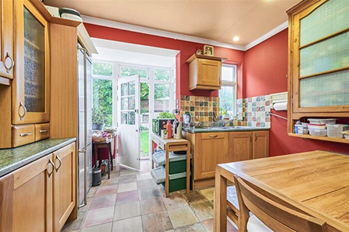 4 Bedroom Semi-Detached House For Sale In Nightingale Lane, SW12