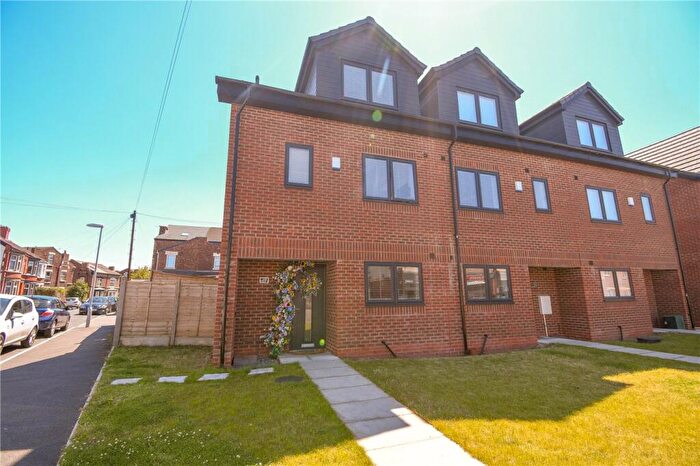 3 Bedroom End Of Terrace House For Sale In Mount Pleasant Road, New Brighton, Wirral, CH45