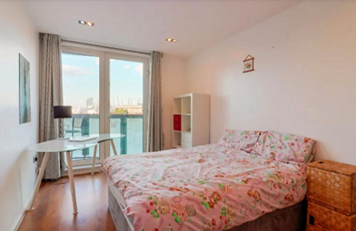 2 Bedroom Apartment To Rent In City Tower, Limeharbour, E14