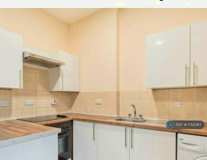 Studio To Rent In Moreton Road, South Croydon, CR2