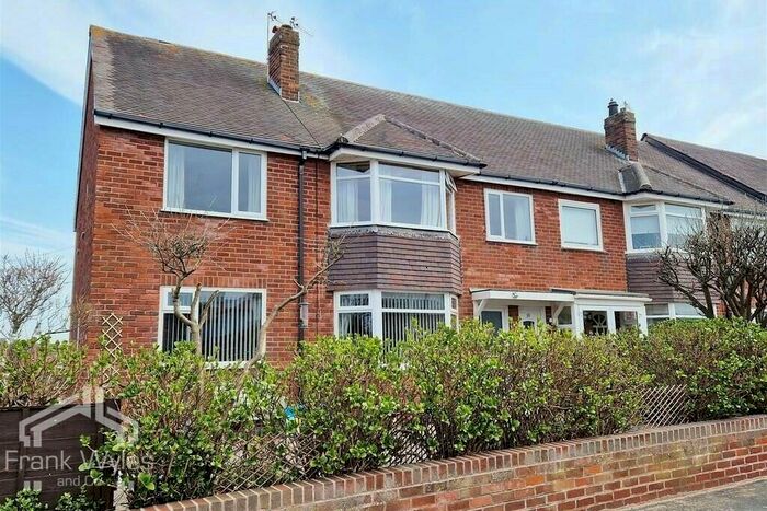 2 Bedroom Flat To Rent In Regent Court, Caryl Road, St. Annes, FY8