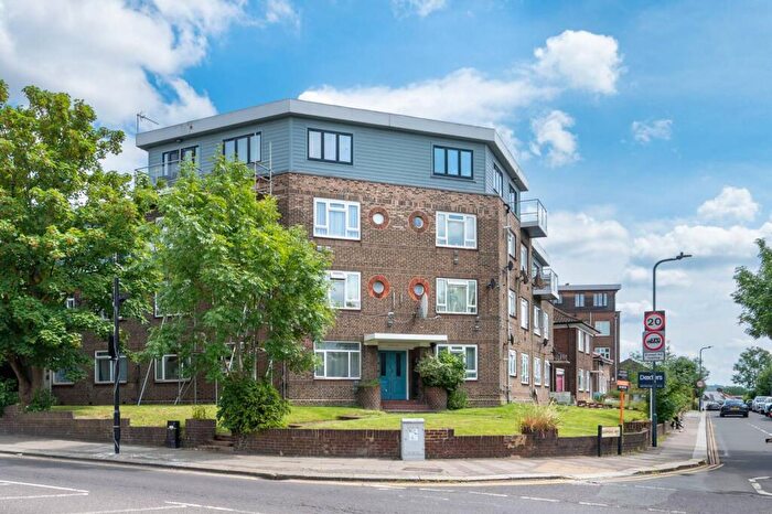 1 Bedroom Flat To Rent In Neasden Lane, Neasden, London, NW10