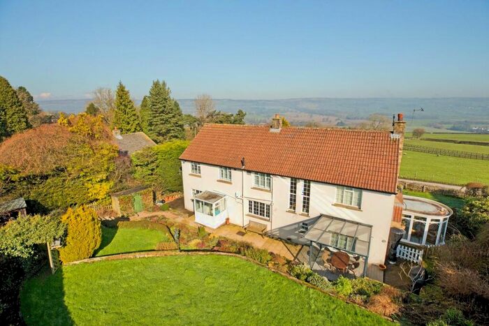 4 Bedroom Detached House For Sale In Ben Rhydding Drive, Ilkley, LS29