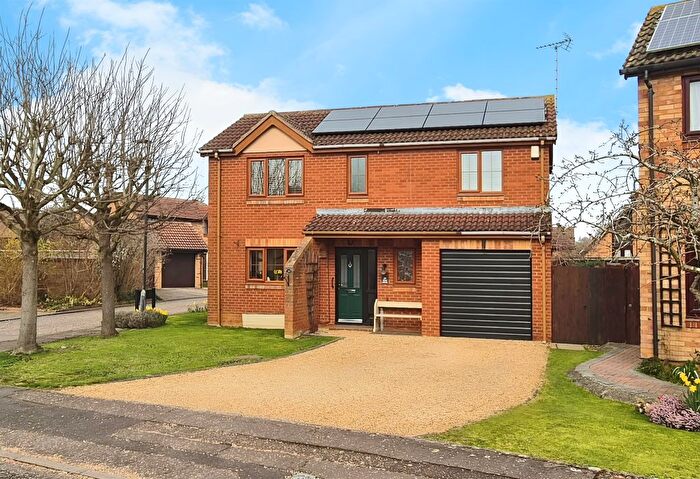3 Bedroom Detached House For Sale In Baron Court, Peterborough, PE4