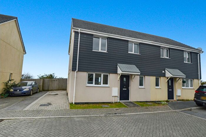 3 Bedroom Semi-detached House For Sale In Harvenna Heights, Fraddon, St. Columb, Cornwall, TR9