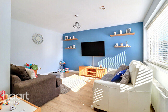 3 Bedroom Detached House For Sale In South Green Gardens, Dereham, NR19