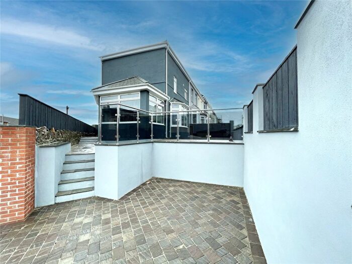 5 Bedroom End Of Terrace House To Rent In York Road, Torpoint, Cornwall, PL11