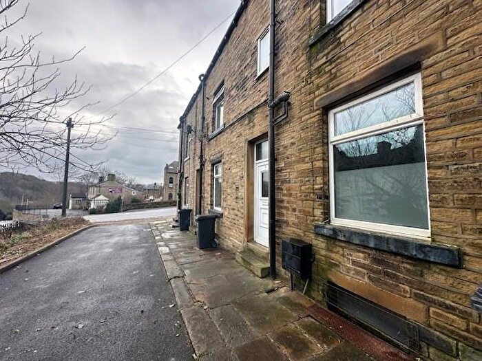 2 Bedroom Terraced House To Rent In Bristol Street, Halifax, HX3