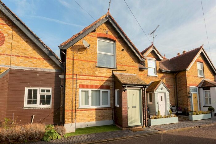 2 Bedroom Property To Rent In Edith Road, Westgate-On-Sea, CT8