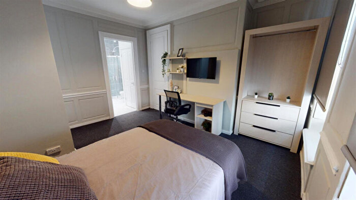 11 Bedroom House To Rent In Guinea Street, Bristol, BS1