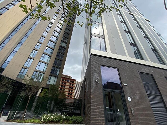 2 Bedroom Apartment To Rent In The Bank, City Centre, B16