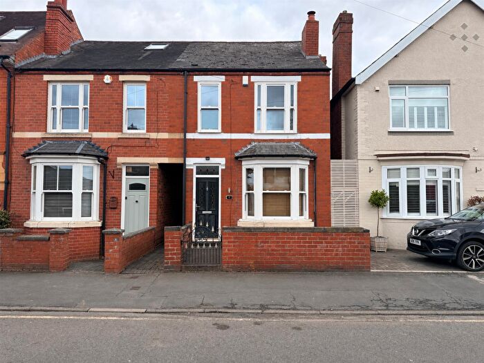 2 Bedroom End Of Terrace House For Sale In Eggington Road, Stourbridge, DY8