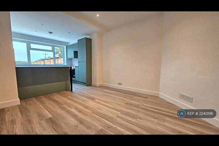 3 Bedroom Terraced House To Rent In Funtley Road, Fareham, PO17