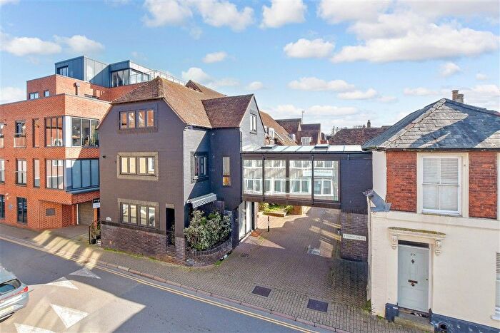 4 Bedroom Semi Detached House For Sale In Stour Street, Canterbury, Kent, CT1