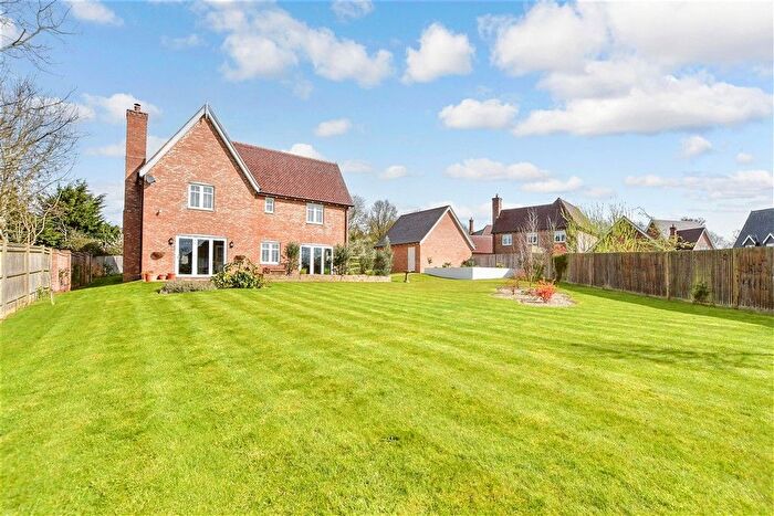 4 Bedroom Detached House For Sale In Vicarage Fields, Linton, Maidstone, Kent, ME17