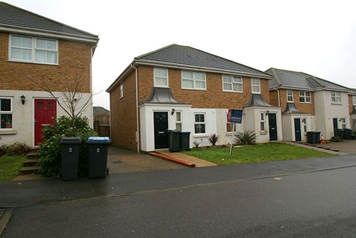 3 Bedroom Semi-Detached House To Rent In Goodwin Close, Deal, CT14