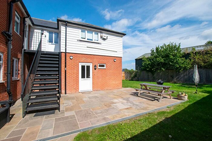 1 Bedroom Flat To Rent In Piltdown, Uckfield, TN22