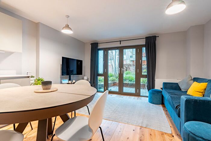 1 Bedroom Flat For Sale In Hope Quay, The Gateway, Bristol, BS1