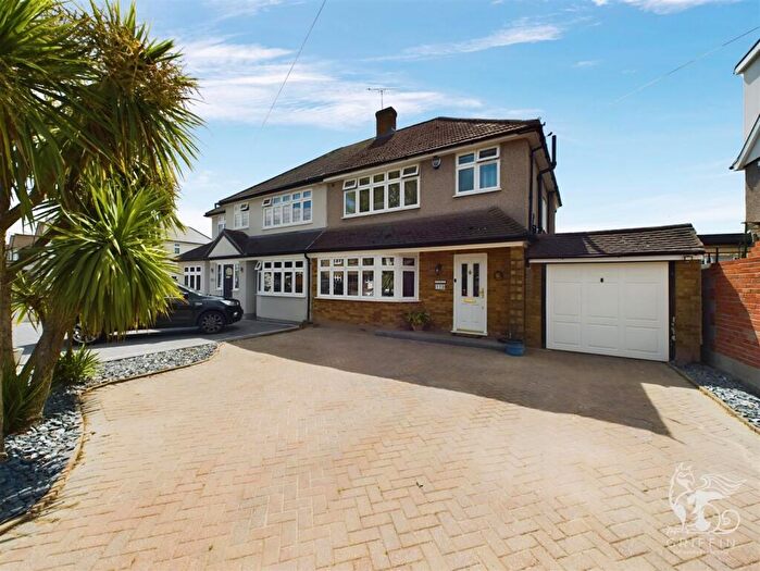 3 Bedroom Semi-Detached House For Sale In Severn Drive, Upminster, RM14