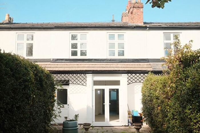 3 Bedroom Cottage For Sale In Grosvenor Road, CH47