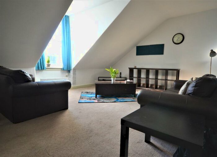 1 Bedroom Apartment To Rent In Murdoch Terrace, Edinburgh, Midlothian, EH11