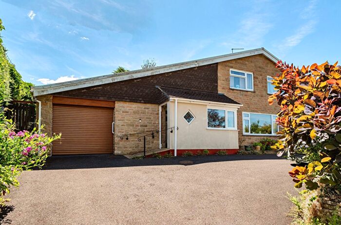 4 Bedroom Detached House For Sale In Spring Road, Frome, Somerset, BA11