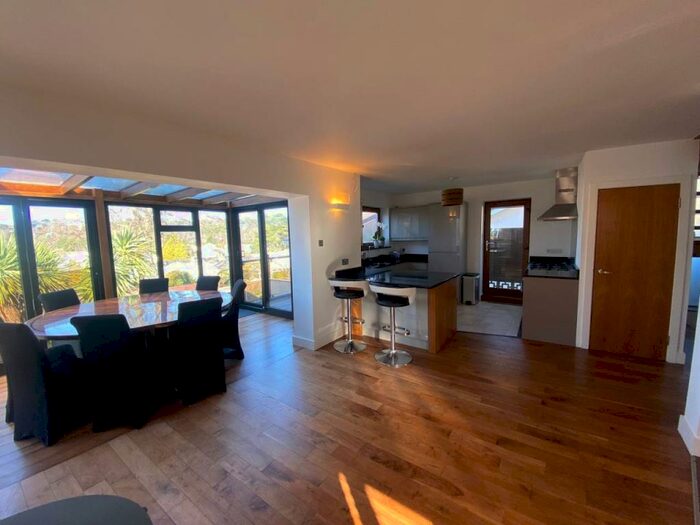 5 Bedroom Detached House To Rent In Elgin Road, Lilliput, Poole, BH14