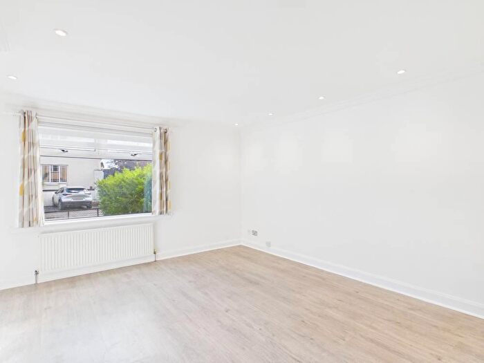 2 Bedroom Apartment To Rent In Brand Drive, Edinburgh, Midlothian, EH15