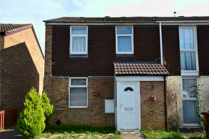 3 Bedroom End Of Terrace House To Rent In Swain Court, Lumbertubs, Northampton, NN3