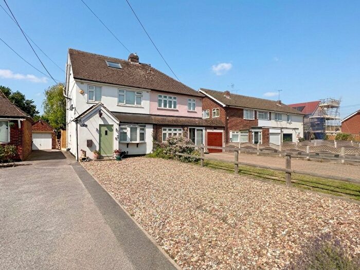 3 Bedroom Semi-detached House For Sale In Southend Road, Billericay, CM11