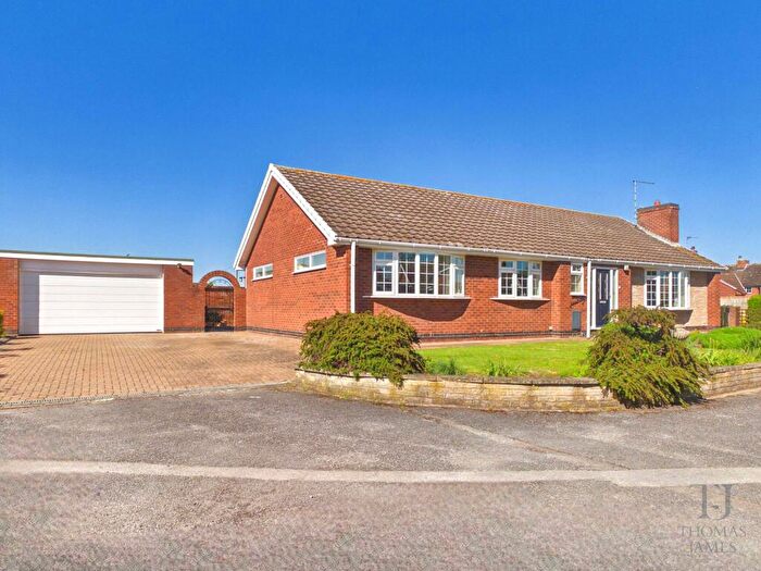 3 Bedroom Detached Bungalow For Sale In Foredrift Close, Gotham, NG11