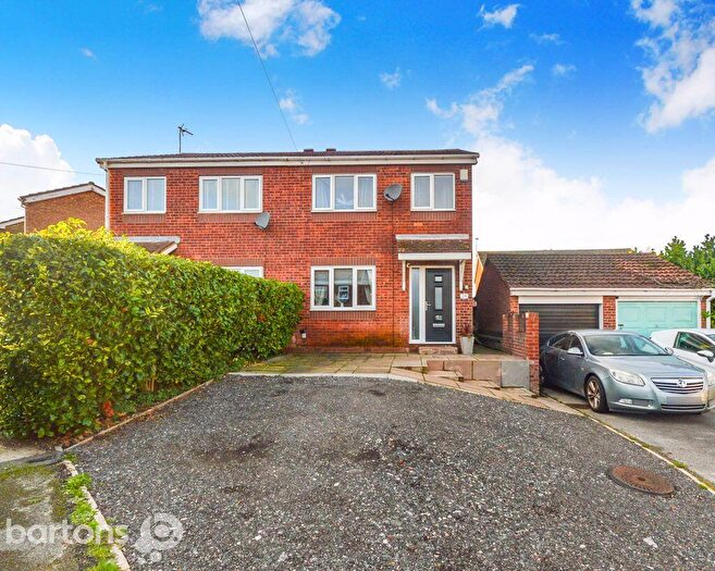 3 Bedroom Semi-Detached House For Sale In Ferndale Drive, Bramley, S66
