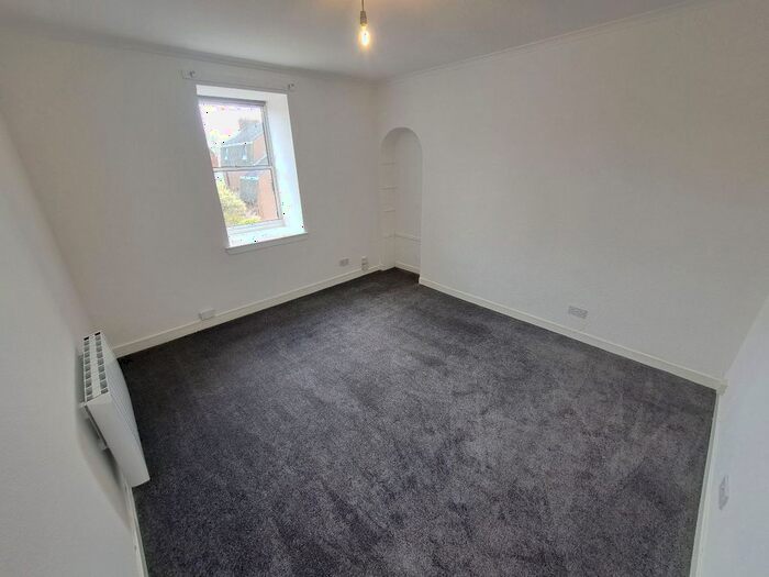 2 Bedroom Flat To Rent In Church Street, Broughty Ferry, Dundee, DD5