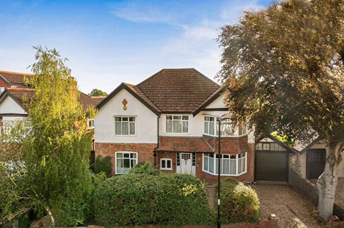 5 Bedroom Detached House For Sale In Oakmount Avenue, Highfield, Southampton, Hampshire, SO17