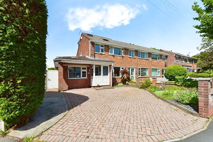 4 Bedroom Semi-Detached House For Sale In Finchwell Crescent, Handsworth, Sheffield, S13