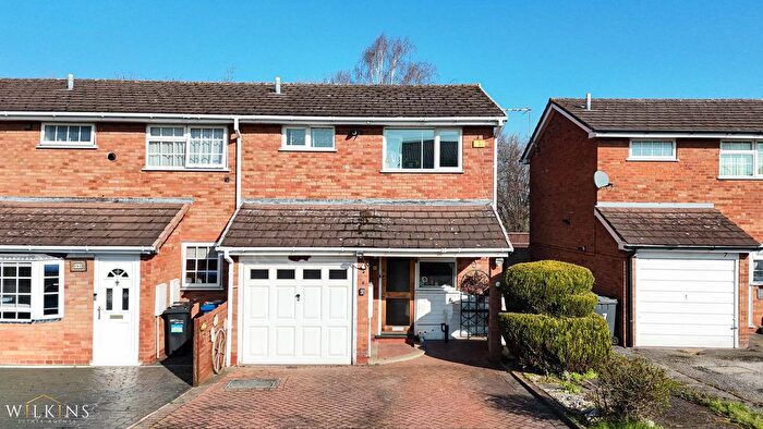 2 Bedroom End Terrace House For Sale In Crigdon, Wilnecote, Tamworth, Staffordshire, B77