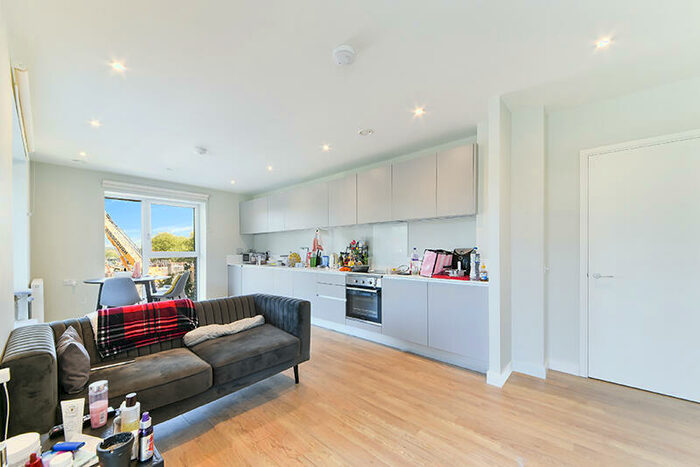 2 Bedroom Apartment To Rent In Windlass Apartments, Tottenham Hale London, N17