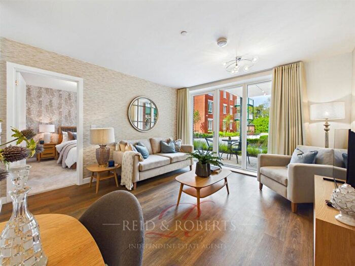 1 Bedroom Apartment For Sale In Hathaway Lane, Great Boughton, Chester, CH3