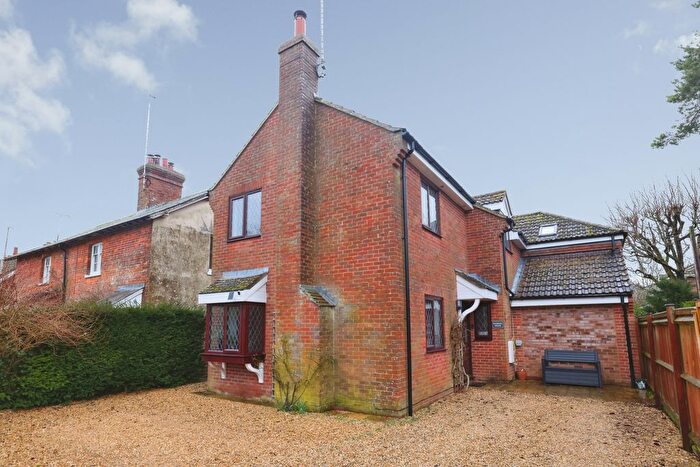 4 Bedroom Detached House For Sale In Forge Lane, Marlborough, SN8