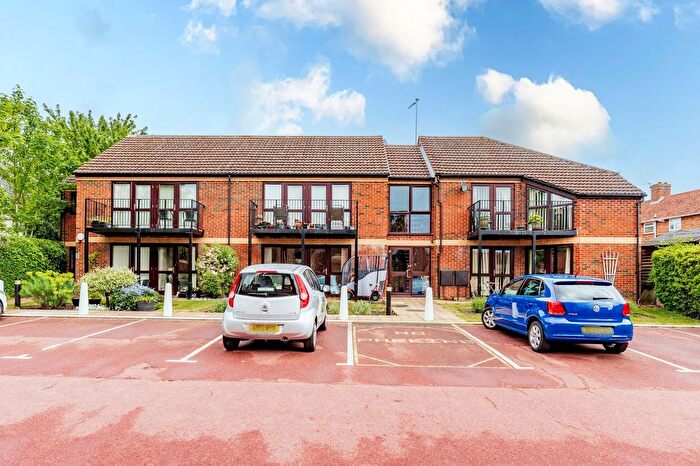 2 Bedroom Flat For Sale In Church Street, Diss, IP22