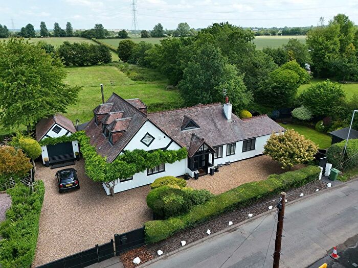 4 Bedroom Property For Sale In Paradise Lane, Slade Heath, WV10