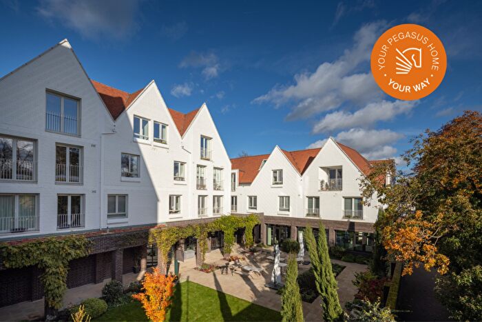 2 Bedroom Retirement Property For Sale In Leyton Road, Harpenden, Hertfordshire, AL5